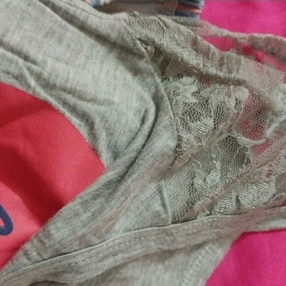 Free pj Shirt and pant - Picture 5 of 11